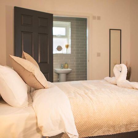 Principality Suites - Two Bed Apartment By Property Promise Cardiff Kültér fotó